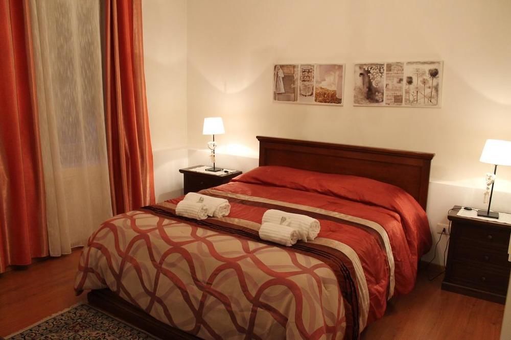 Delle Rose Rooms Верона Экстерьер фото