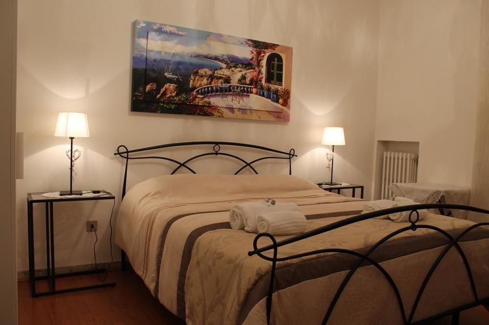 Delle Rose Rooms Верона Экстерьер фото